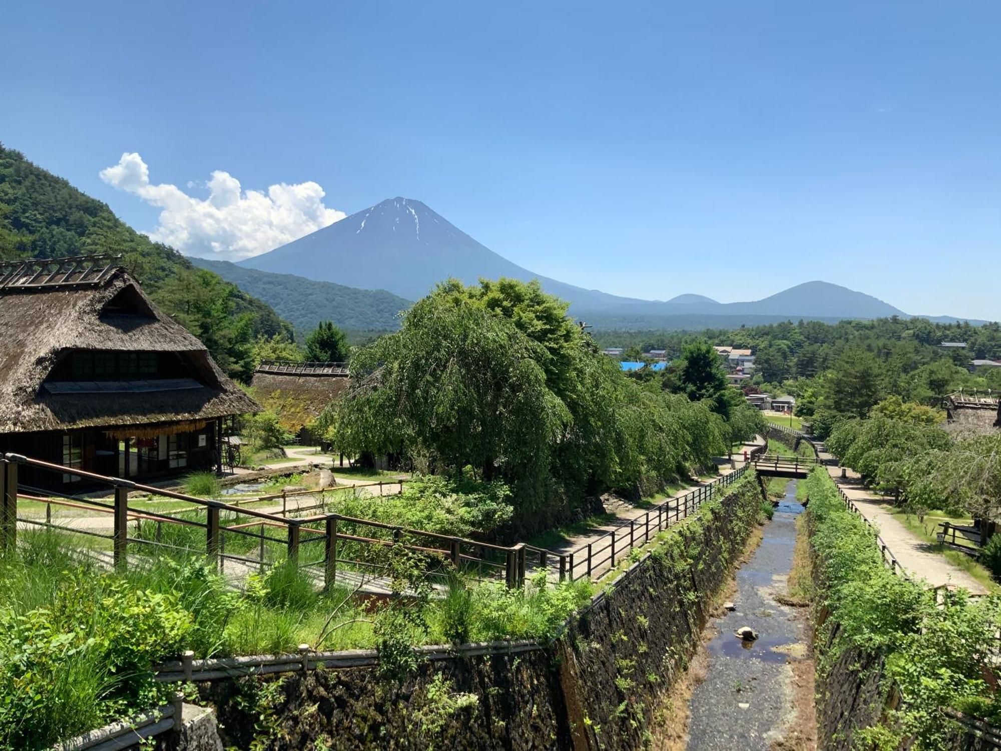 Bed and Breakfast Kakureyado Fujikawaguchiko Exterior foto